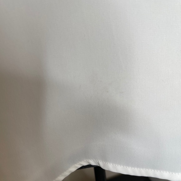 White cami - Picture 4 of 7